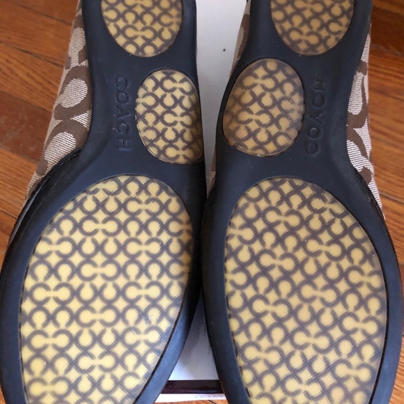 Coach Classic women’s Shoes 7.0 size - Picture 4 of 4